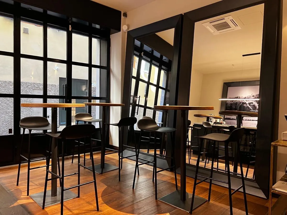 Porta Nera Private Living - Adults Only Hotel Florença 0*,