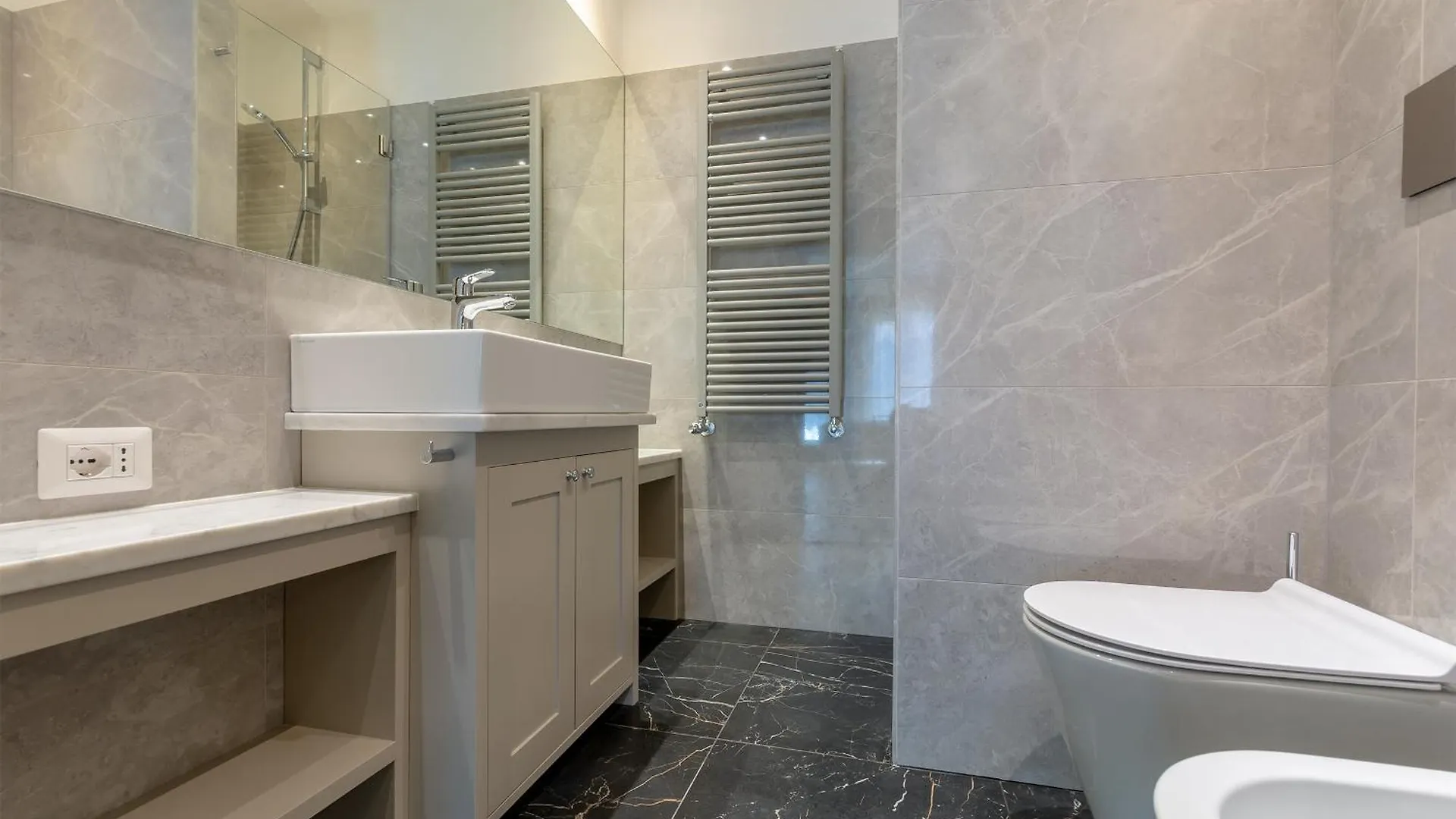 Porta Nera Private Living - Adults Only Hotel Florença 0*,